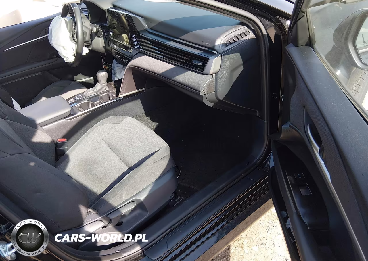 2025 Toyota Camry Le VIN:4T1DBADK9SU516913 - 5