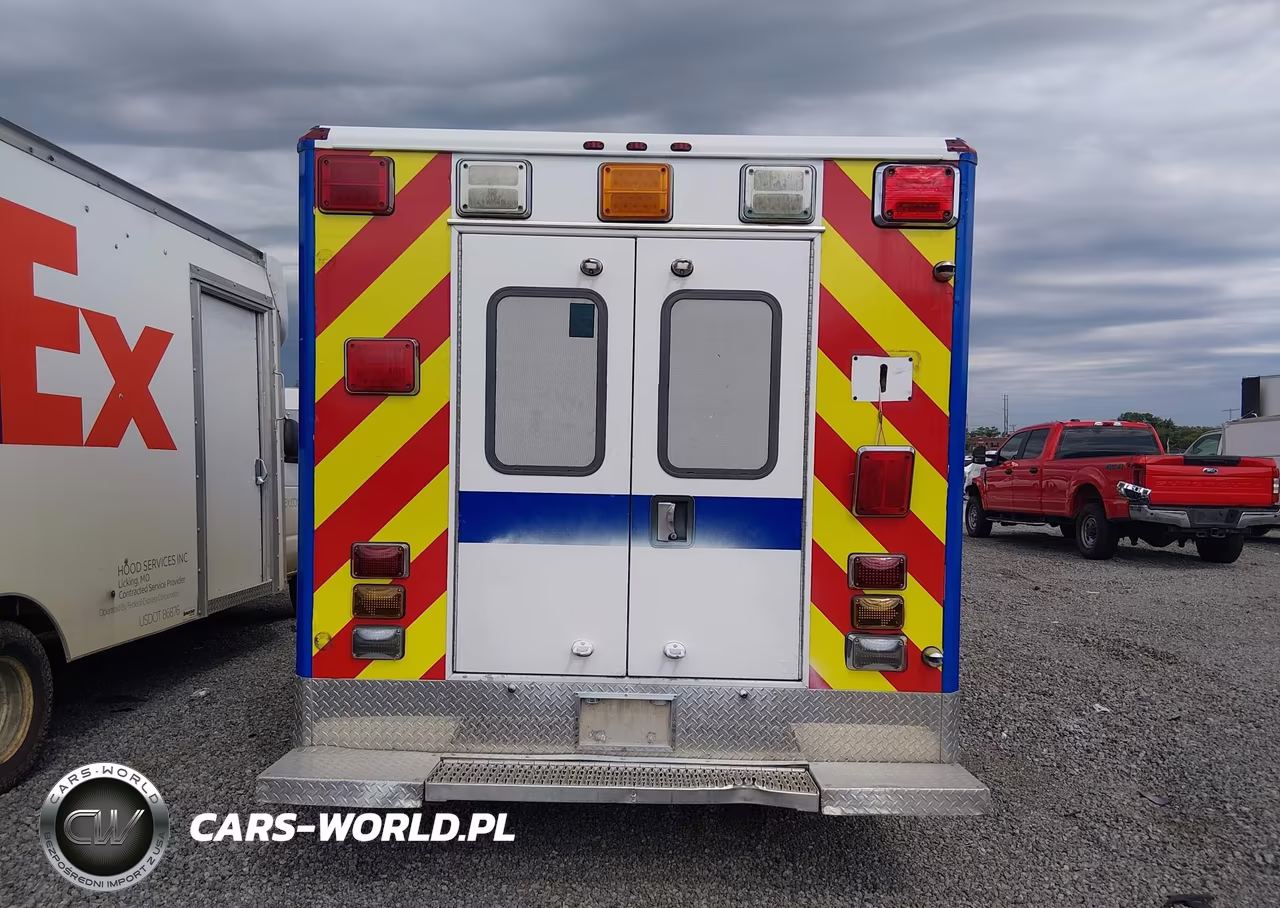 2016 Ford E-350 Cutaway VIN:1FDWE3FS1GDC55857 - 15