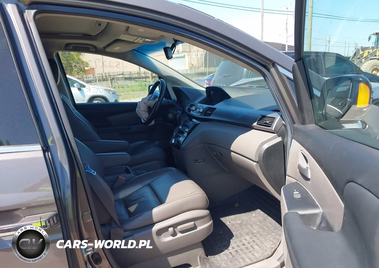 2012 Honda Odyssey Touring-Touring Elite VIN:5FNRL5H92CB065291 - 5