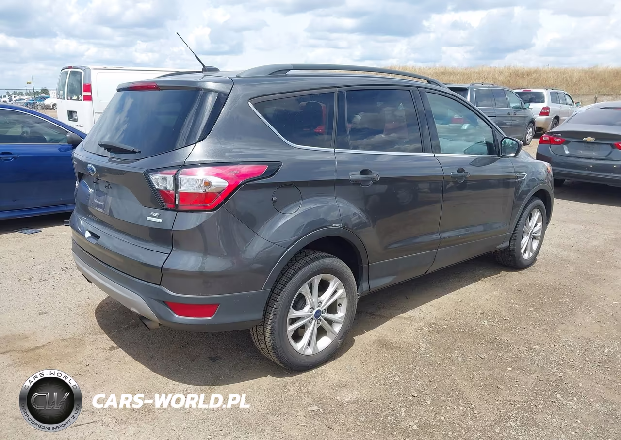 2018 Ford Escape Se VIN:1FMCU0GD5JUC77033 - 4