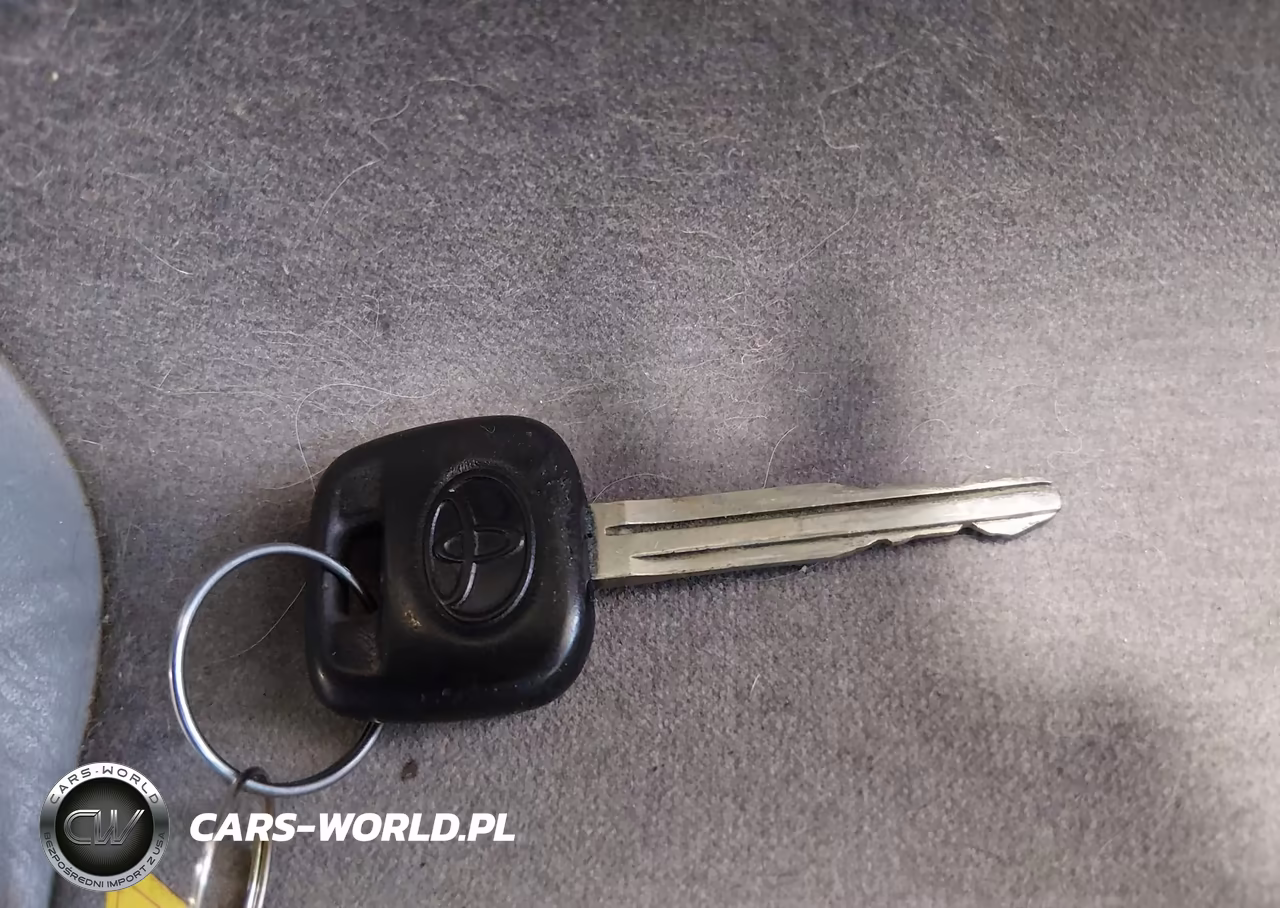 2002 Toyota Camry Le VIN:4T1BE32K02U552129 - 11