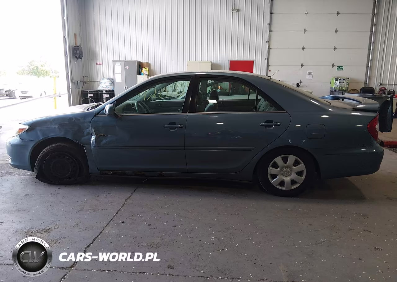 2002 Toyota Camry Le VIN:4T1BE32K02U552129 - 14