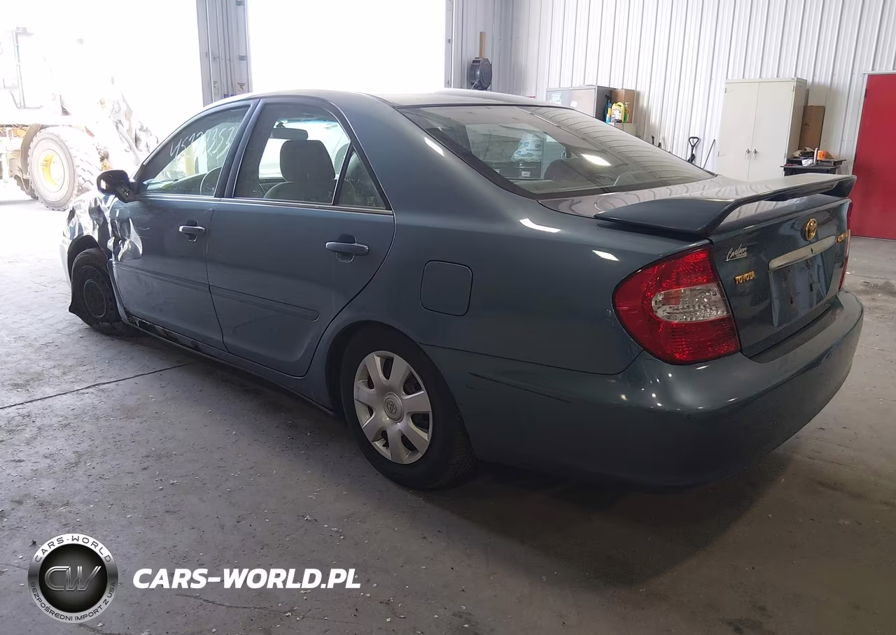 2002 Toyota Camry Le VIN:4T1BE32K02U552129 - 3