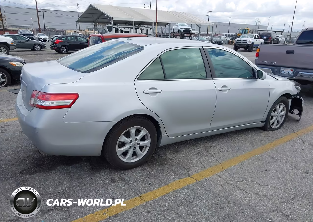 2010 Toyota Camry Le VIN:4T1BF3EK5AU573193 - 4