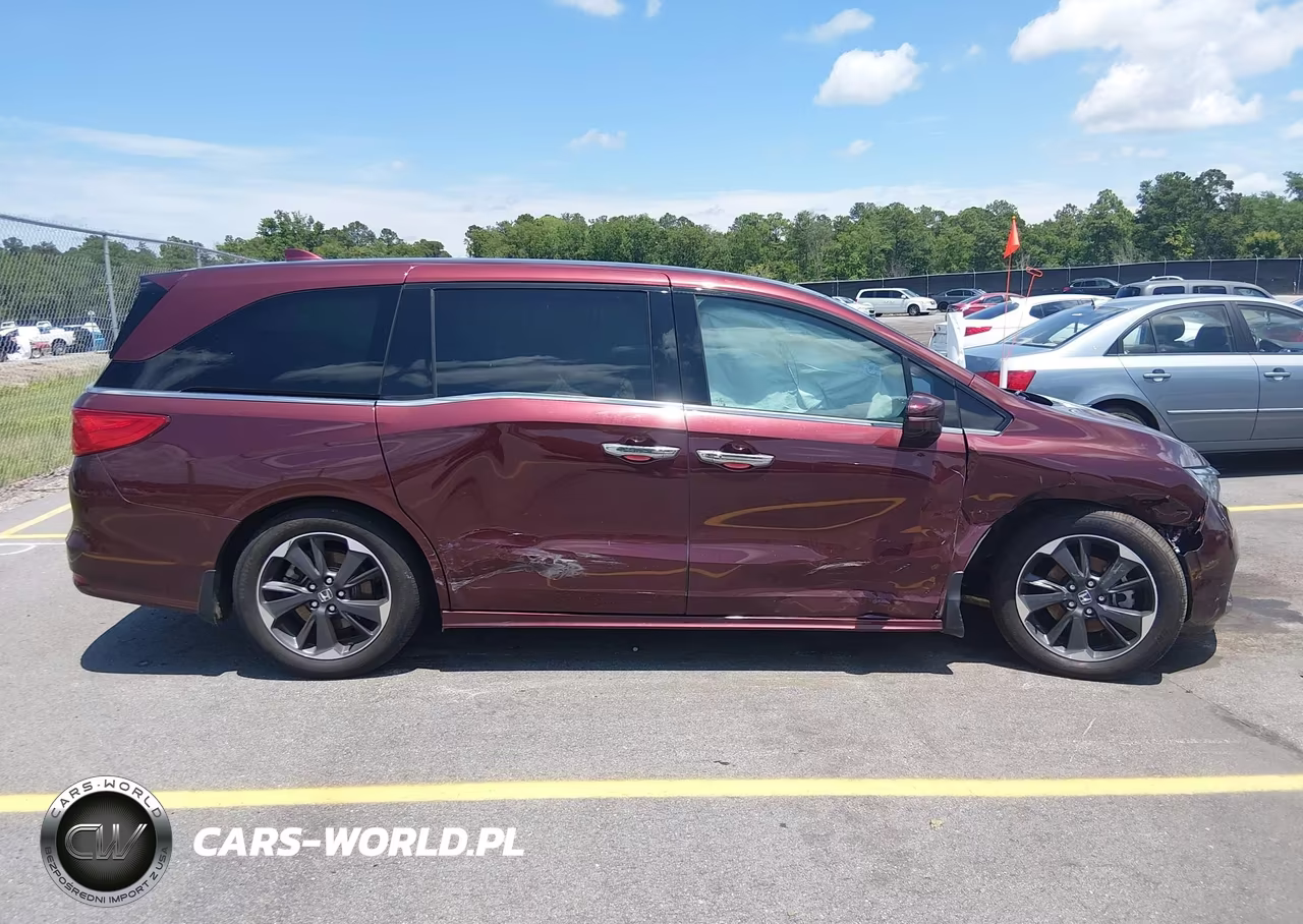 2021 Honda Odyssey Elite VIN:5FNRL6H95MB016304 - 13