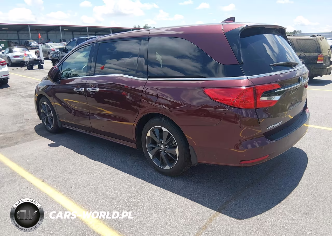2021 Honda Odyssey Elite VIN:5FNRL6H95MB016304 - 3