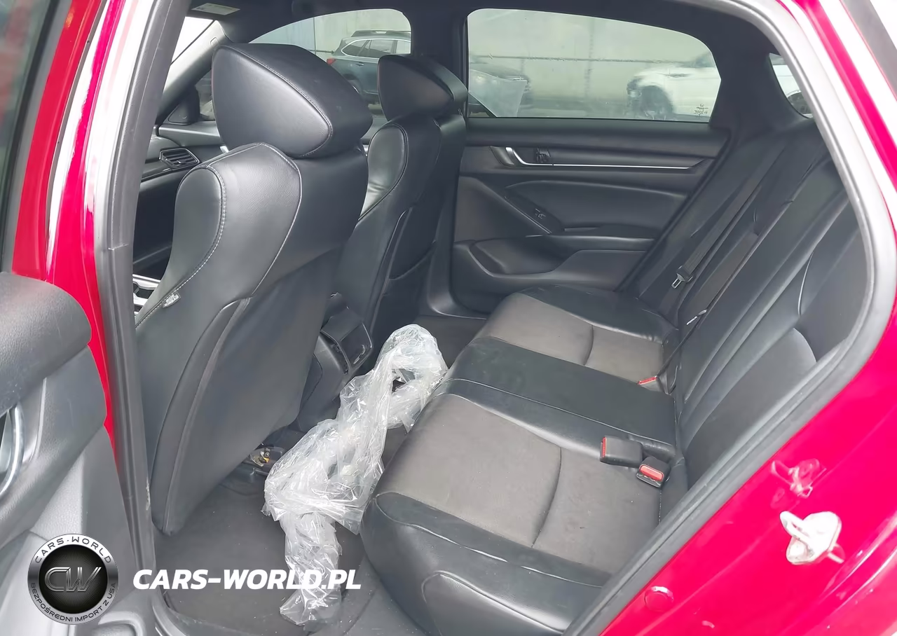 2018 Honda Accord Sport VIN:1HGCV1F33JA261240 - 8