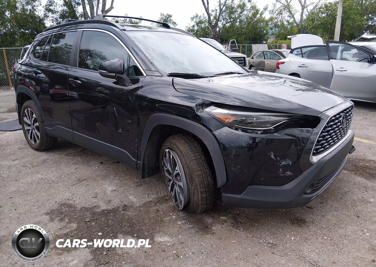 2023 Toyota Corolla Cross Xle – zdjęcie 1 z 16