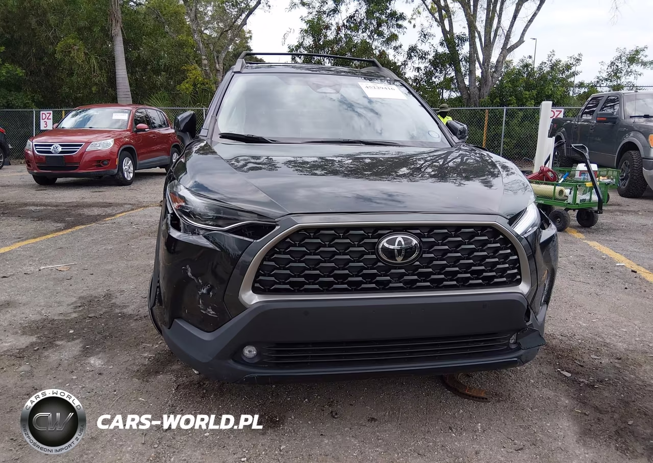2023 Toyota Corolla Cross Xle VIN:7MUDAABG7PV054827 - 12