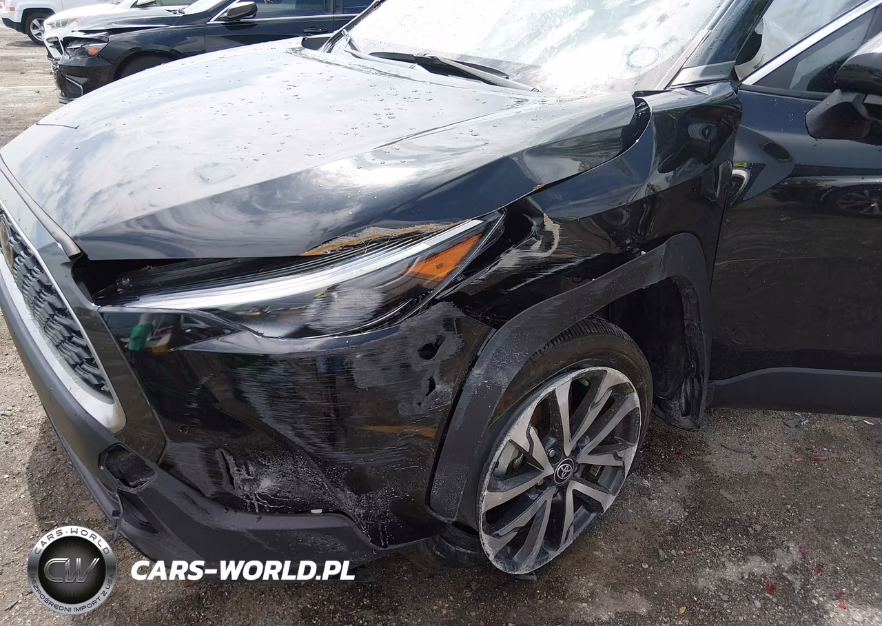 2023 Toyota Corolla Cross Xle VIN:7MUDAABG7PV054827 - 6