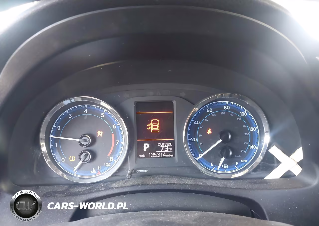 2018 Toyota Corolla Le VIN:5YFBURHE0JP755545 - 7