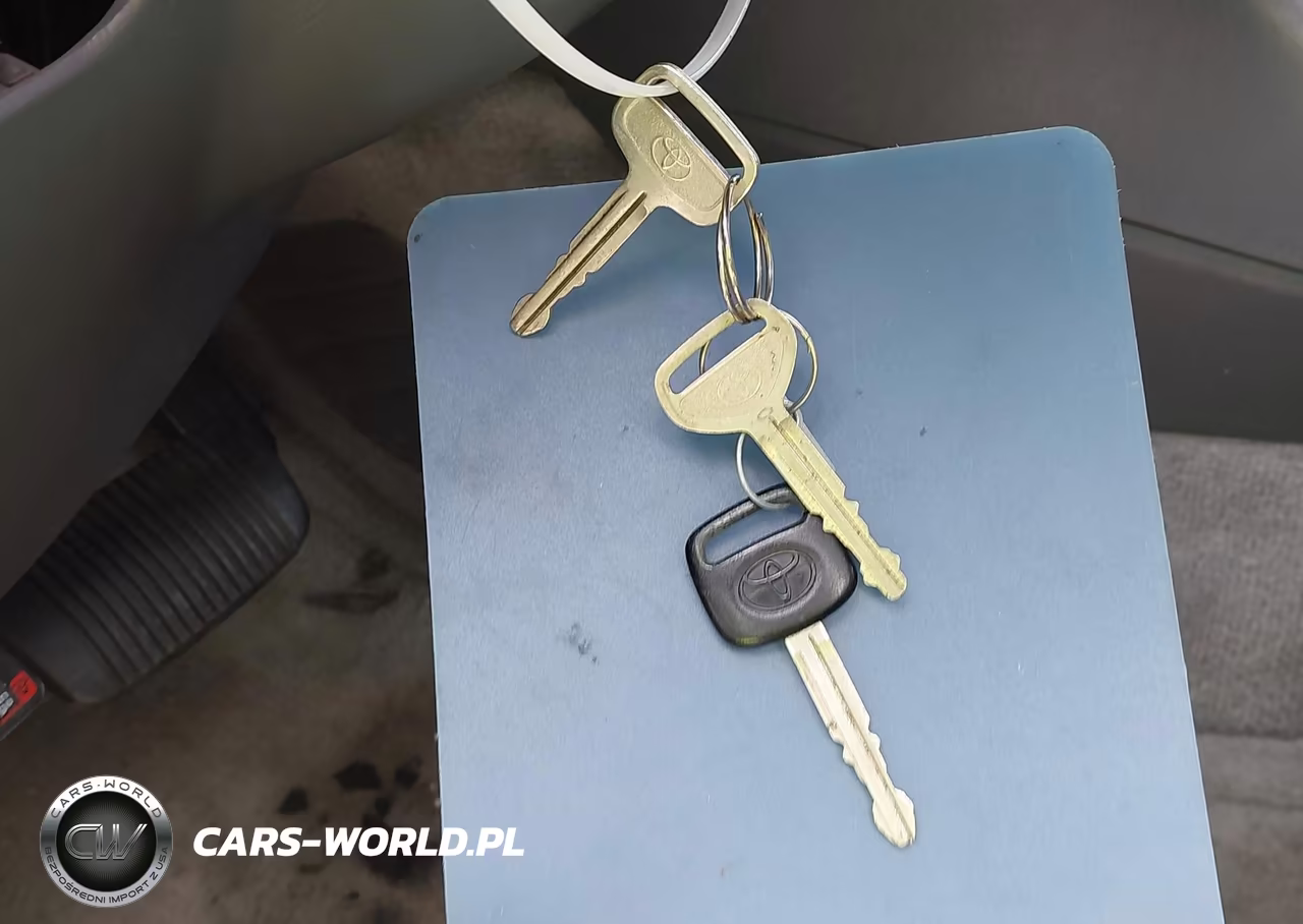 1998 Toyota Camry Le VIN:JT2BG28K1W0135916 - 11