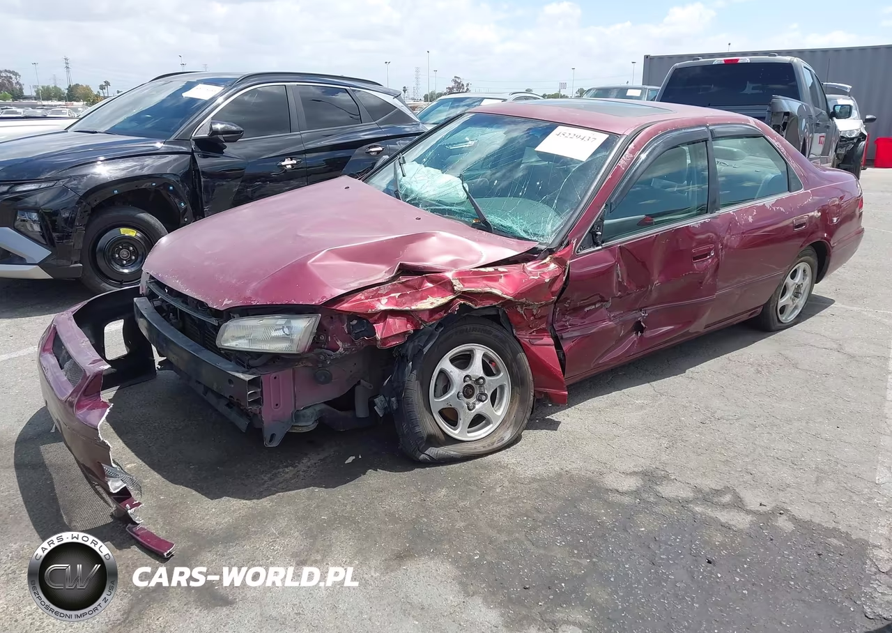 1998 Toyota Camry Le VIN:JT2BG28K1W0135916 - 2