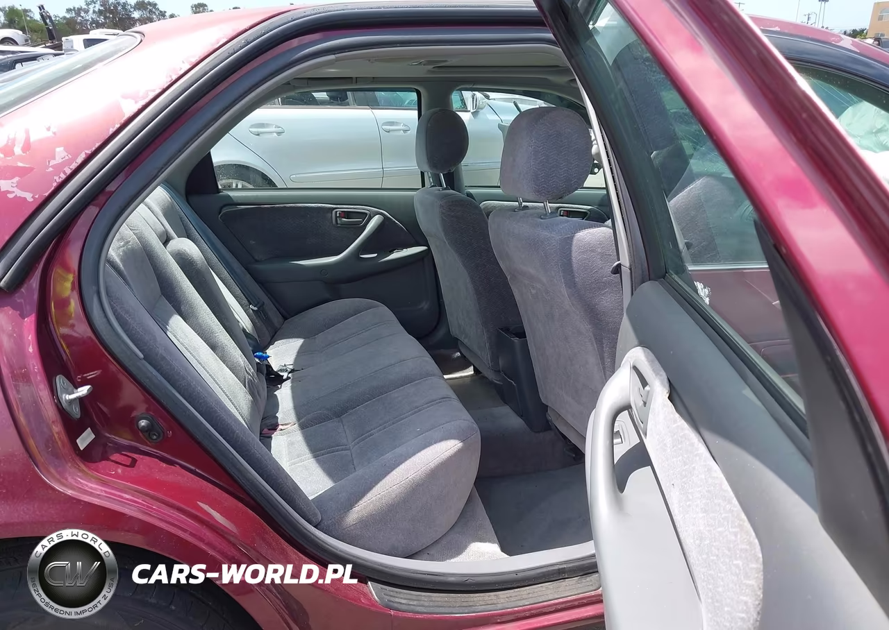 1998 Toyota Camry Le VIN:JT2BG28K1W0135916 - 8