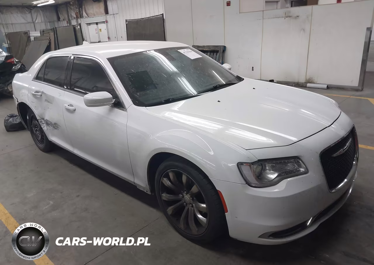 2017 Chrysler 300 Limited