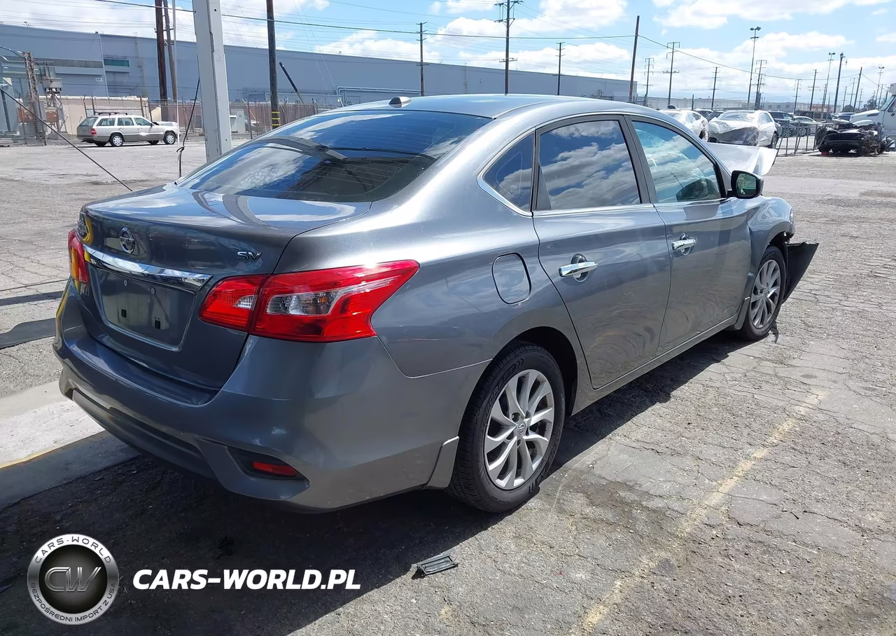 2018 Nissan Sentra Sv VIN:3N1AB7AP2JL644965 - 4