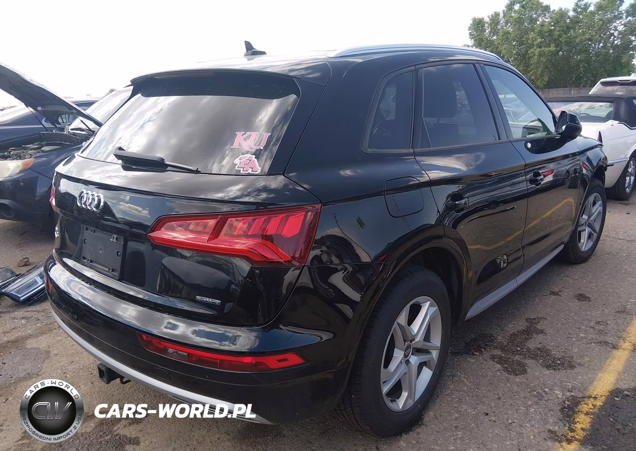 2018 Audi Q5 2.0T Premium-2.0T Tech Premium VIN:WA1ANAFY7J2227386 - 4