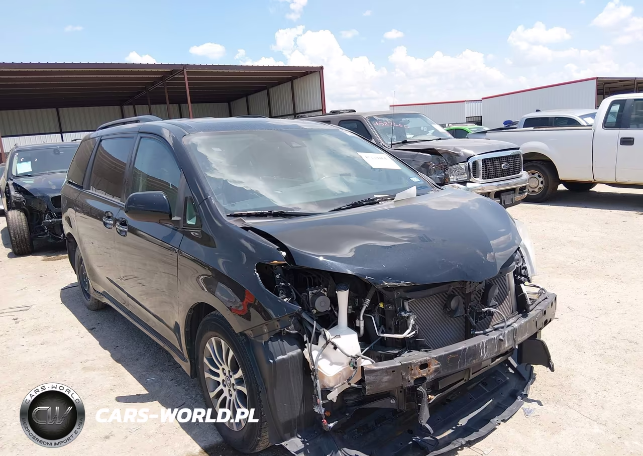 2020 Toyota Sienna Xle
