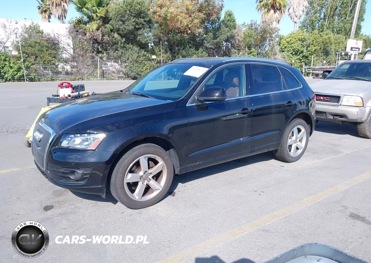 2012 Audi Q5 2.0T Premium VIN:WA1LFAFPXCA015541 - 2