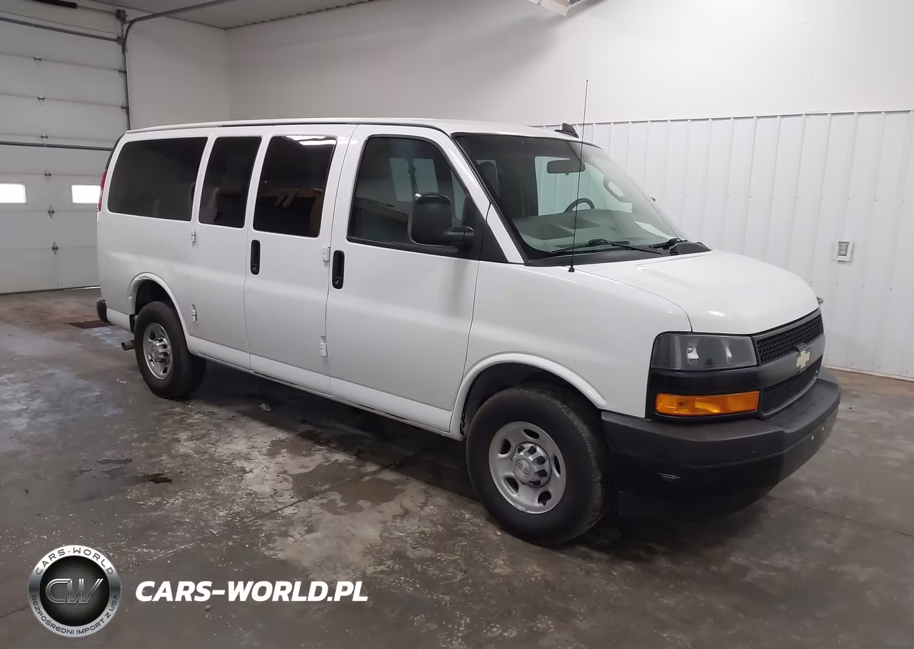 2018 Chevrolet Express 2500 Ls