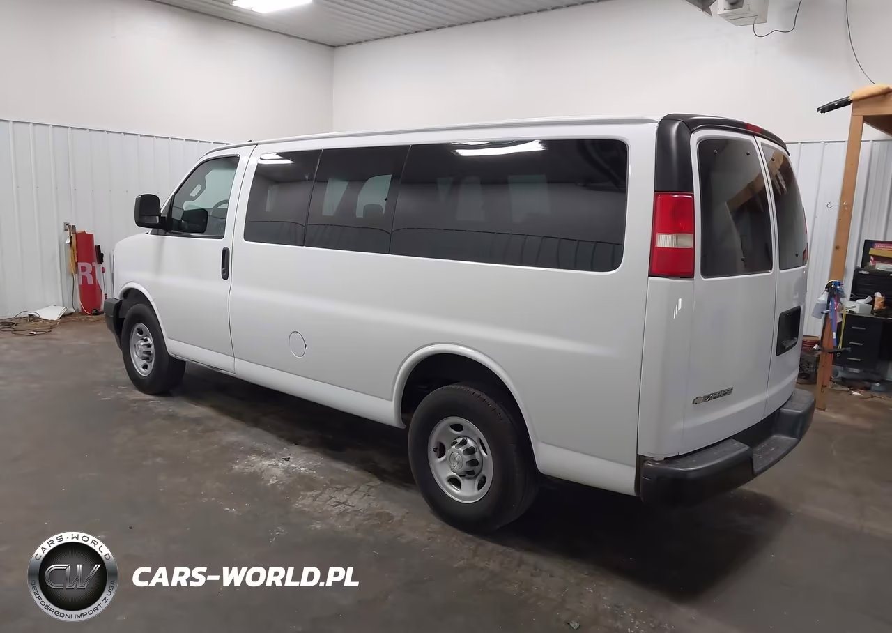 2018 Chevrolet Express 2500 Ls VIN:1GAWGEFG6J1249169 - 3