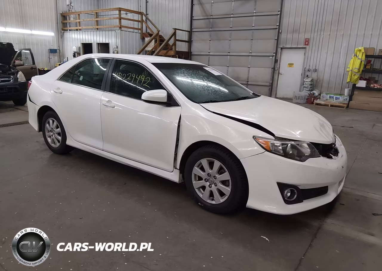 2013 Toyota Camry Se – zdjęcie 1 z 17