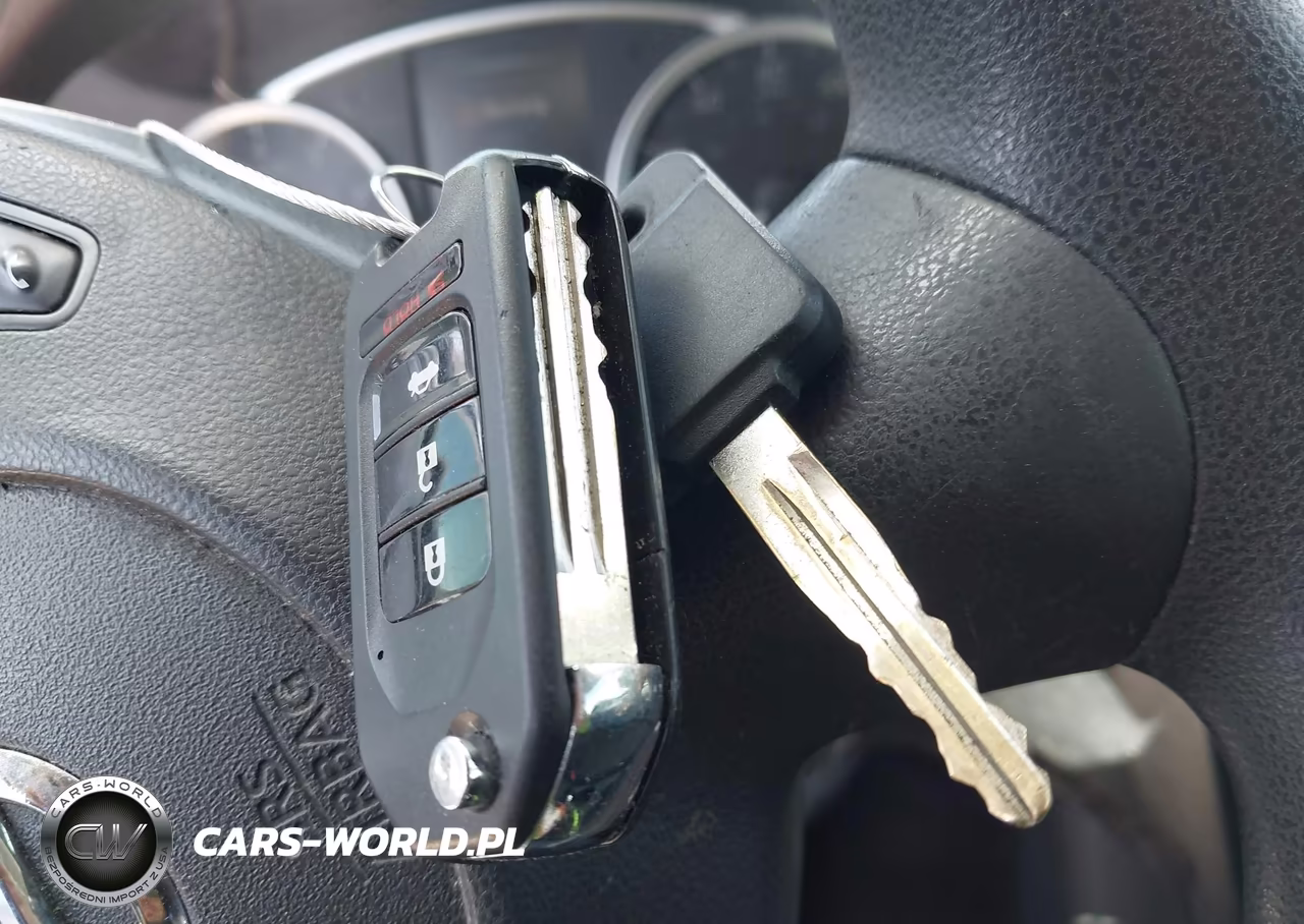 2018 Nissan Sentra S VIN:3N1AB7AP3JY240818 - 11