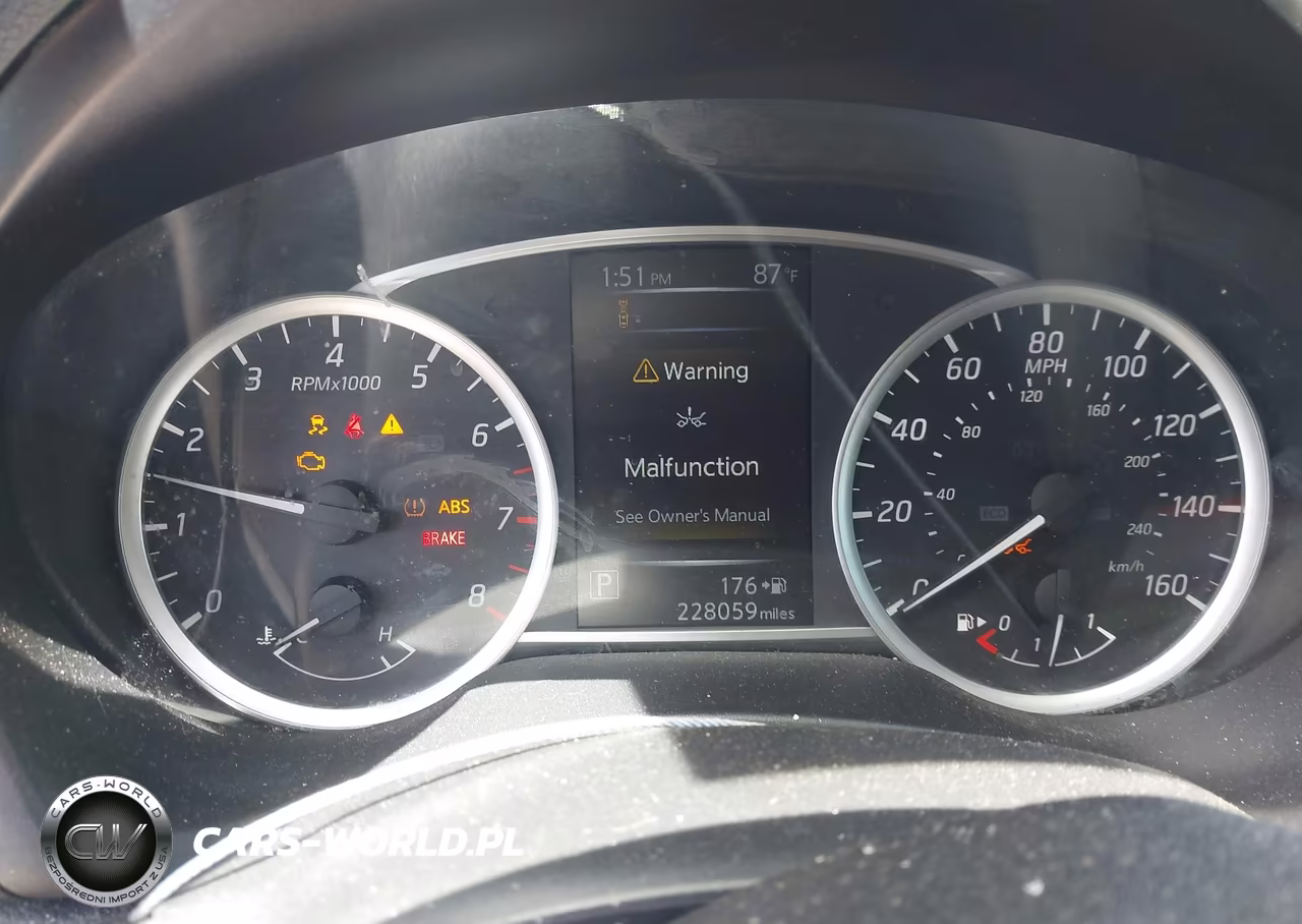 2018 Nissan Sentra S VIN:3N1AB7AP3JY240818 - 7