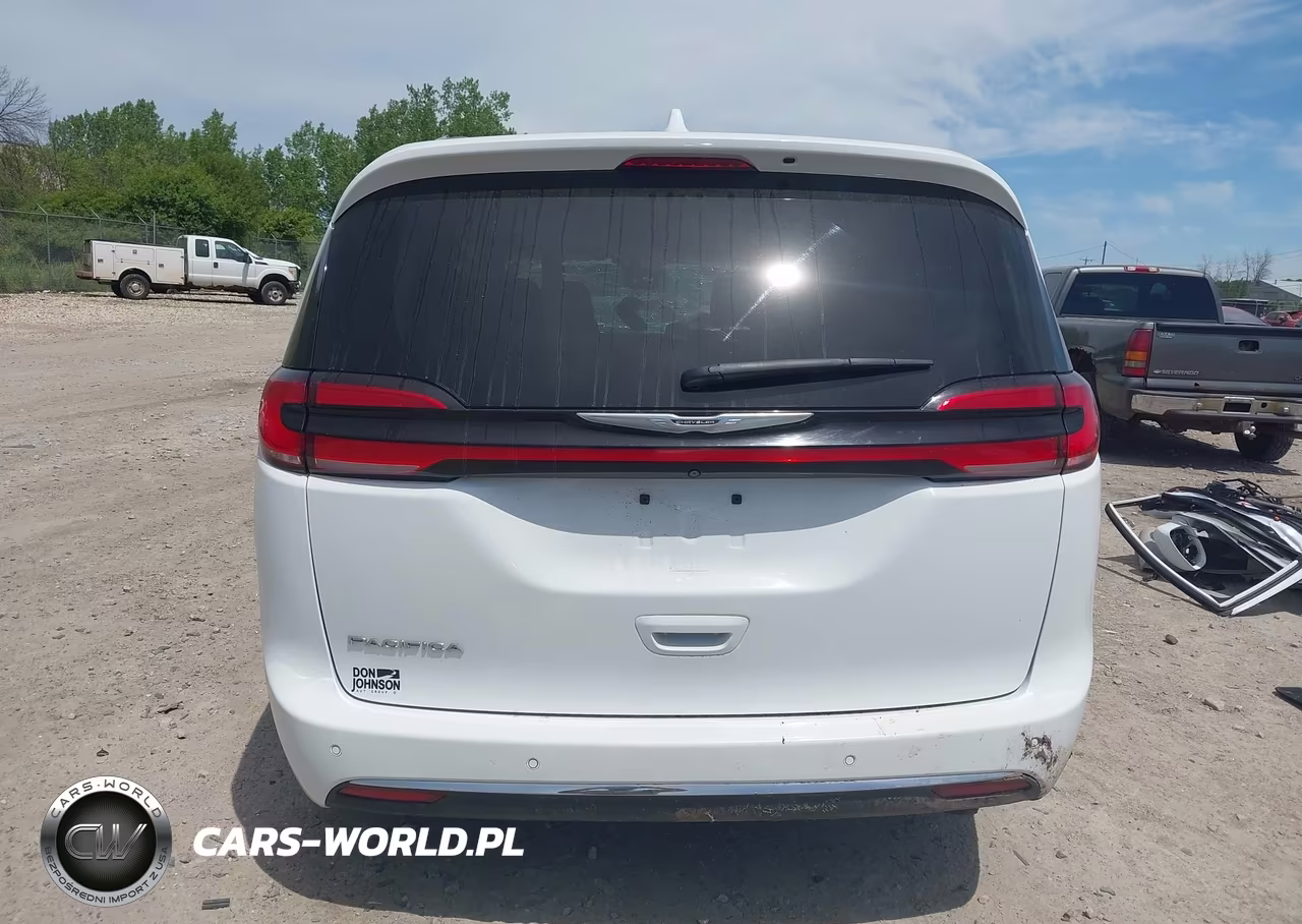 2021 Chrysler Pacifica Touring L VIN:2C4RC1BG6MR598234 - 17