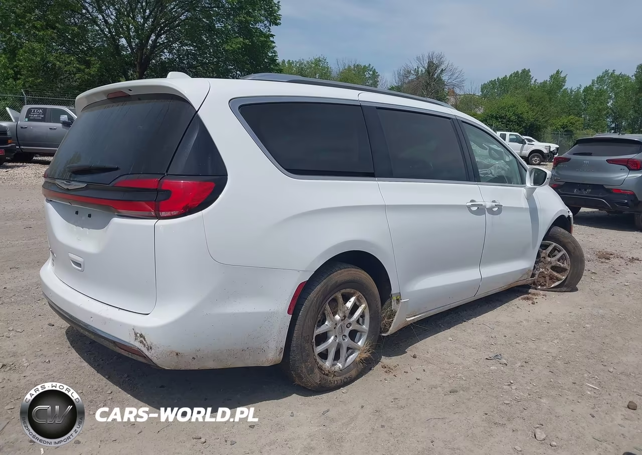 2021 Chrysler Pacifica Touring L VIN:2C4RC1BG6MR598234 - 4
