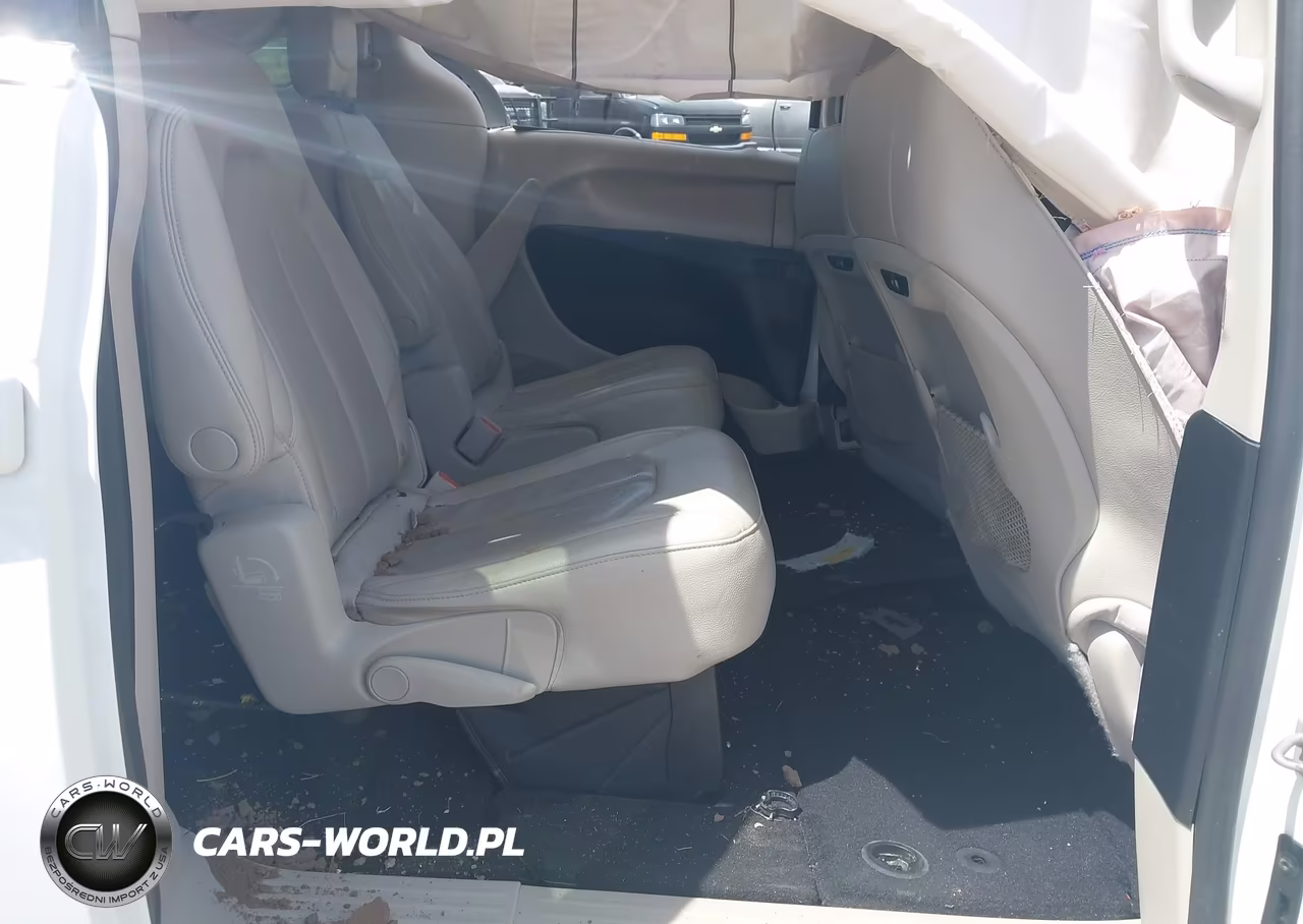 2021 Chrysler Pacifica Touring L VIN:2C4RC1BG6MR598234 - 8