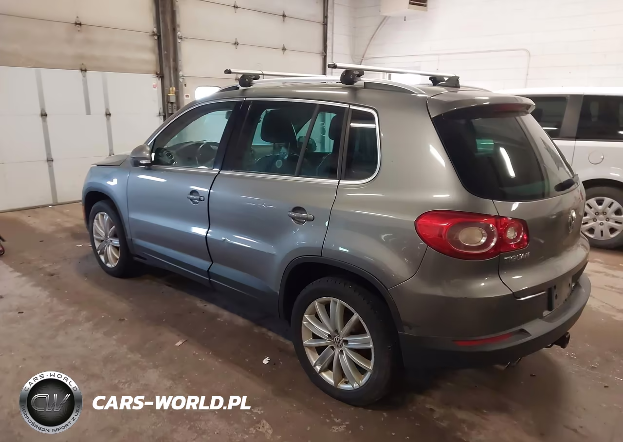 2011 Volkswagen Tiguan Se VIN:WVGBV7AX1BW561561 - 3