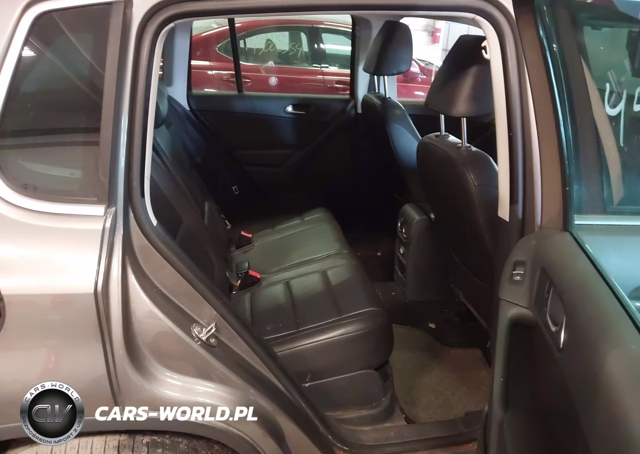 2011 Volkswagen Tiguan Se VIN:WVGBV7AX1BW561561 - 8