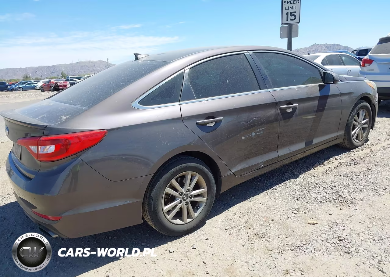 2017 Hyundai Sonata VIN:5NPE24AF4HH463347 - 4