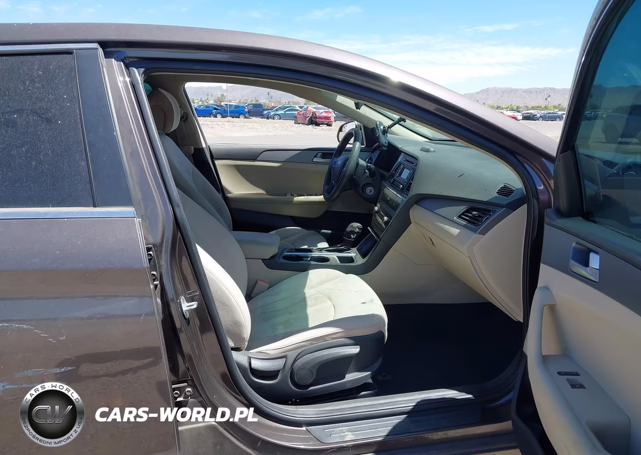 2017 Hyundai Sonata VIN:5NPE24AF4HH463347 - 5