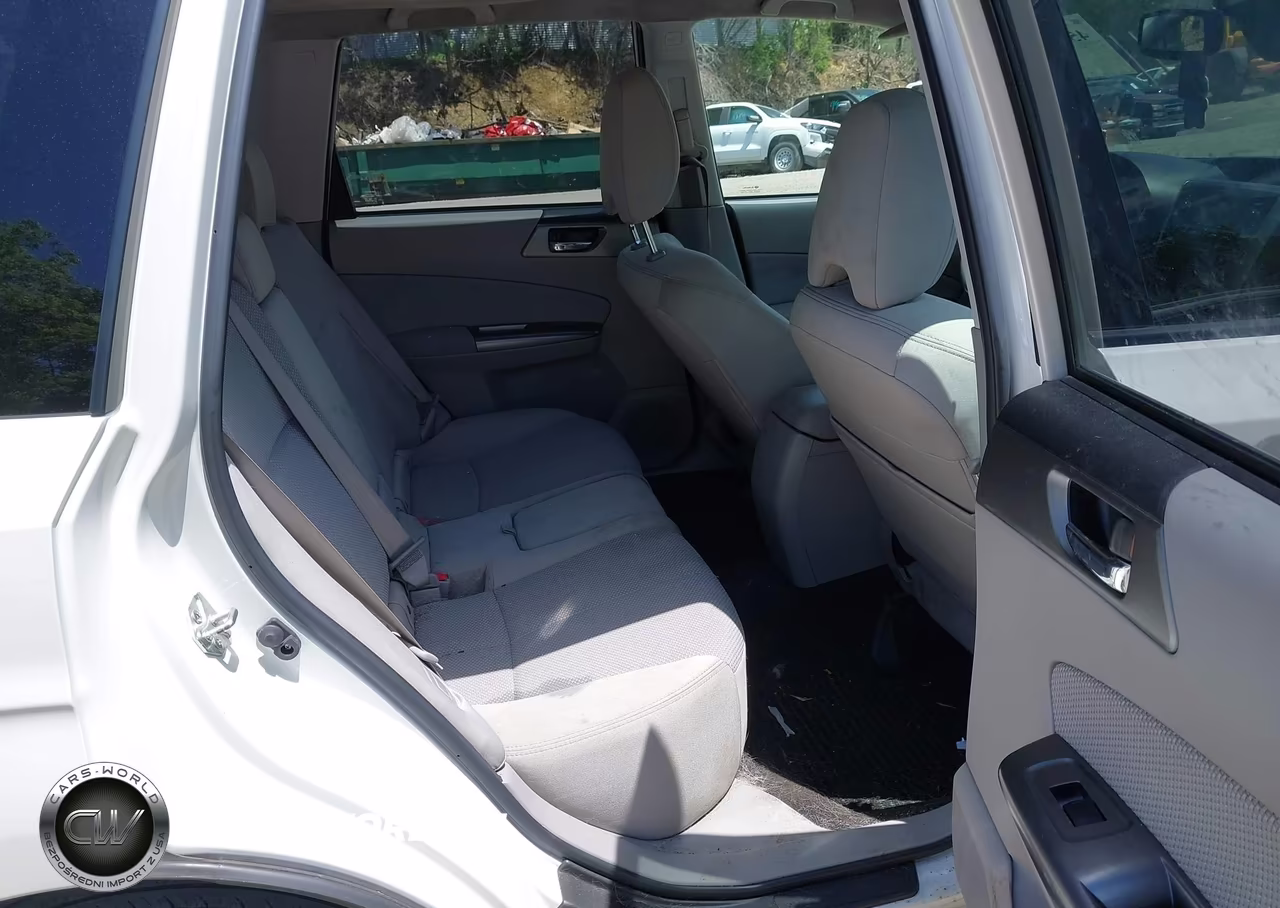 2011 Subaru Forester 2.5X Premium VIN:JF2SHADC5BH757087 - 8