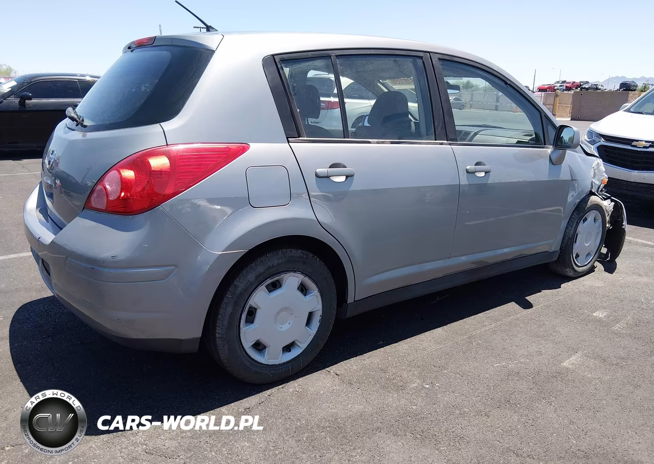 2011 Nissan Versa 1.8S VIN:3N1BC1CP3BL469221 - 4