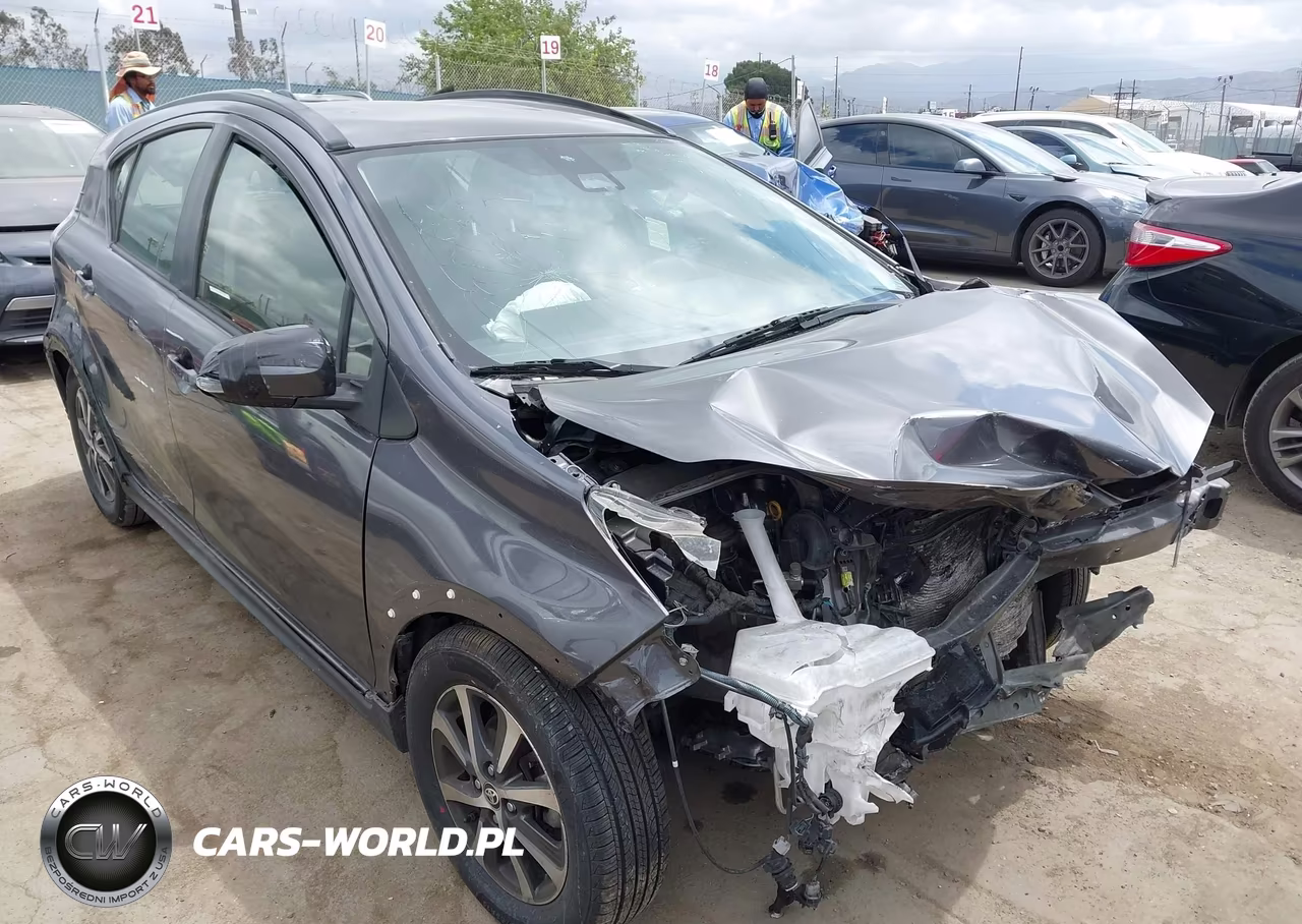 2018 Toyota Prius C Two