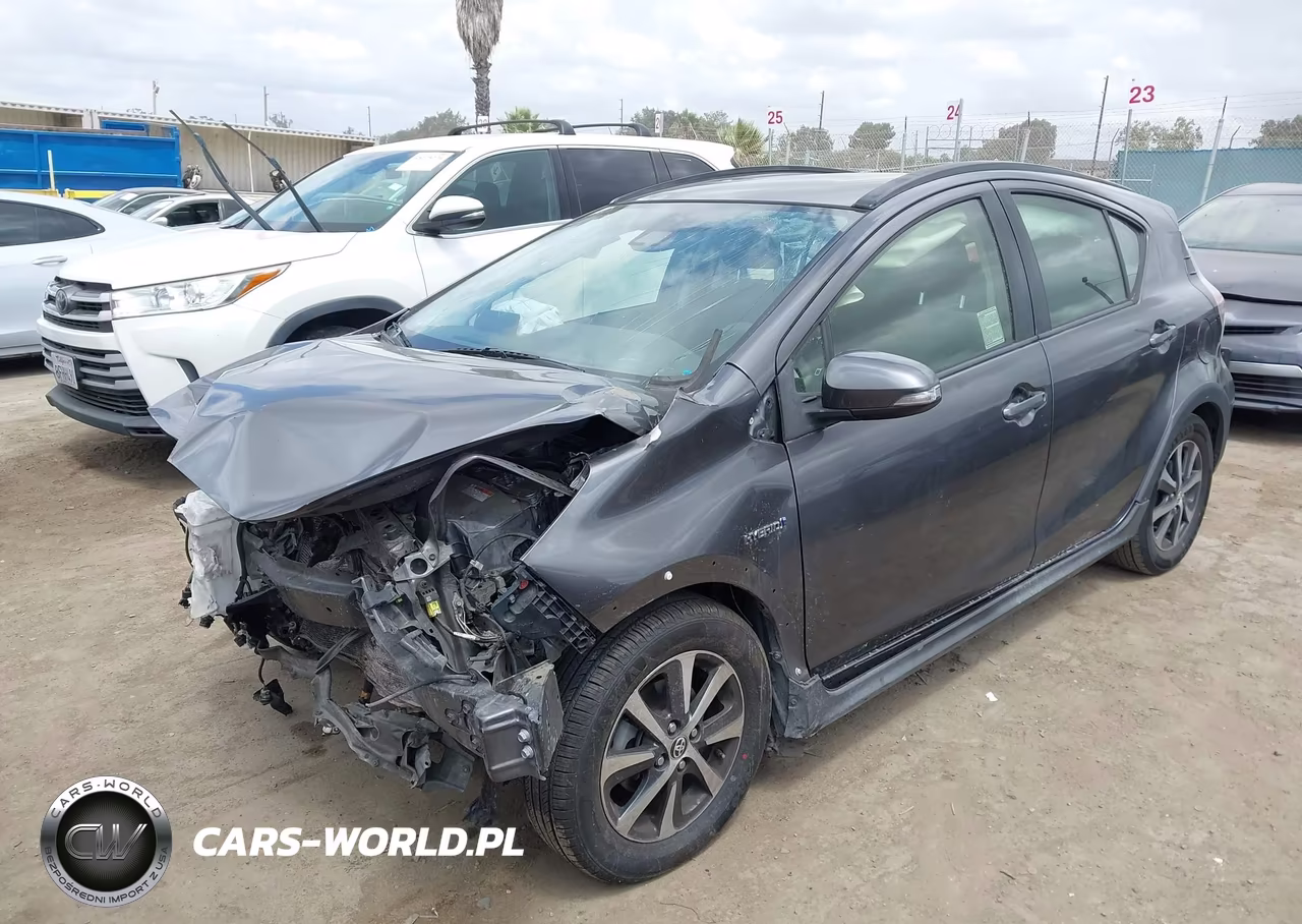 2018 Toyota Prius C Two VIN:JTDKDTB36J1600748 - 2