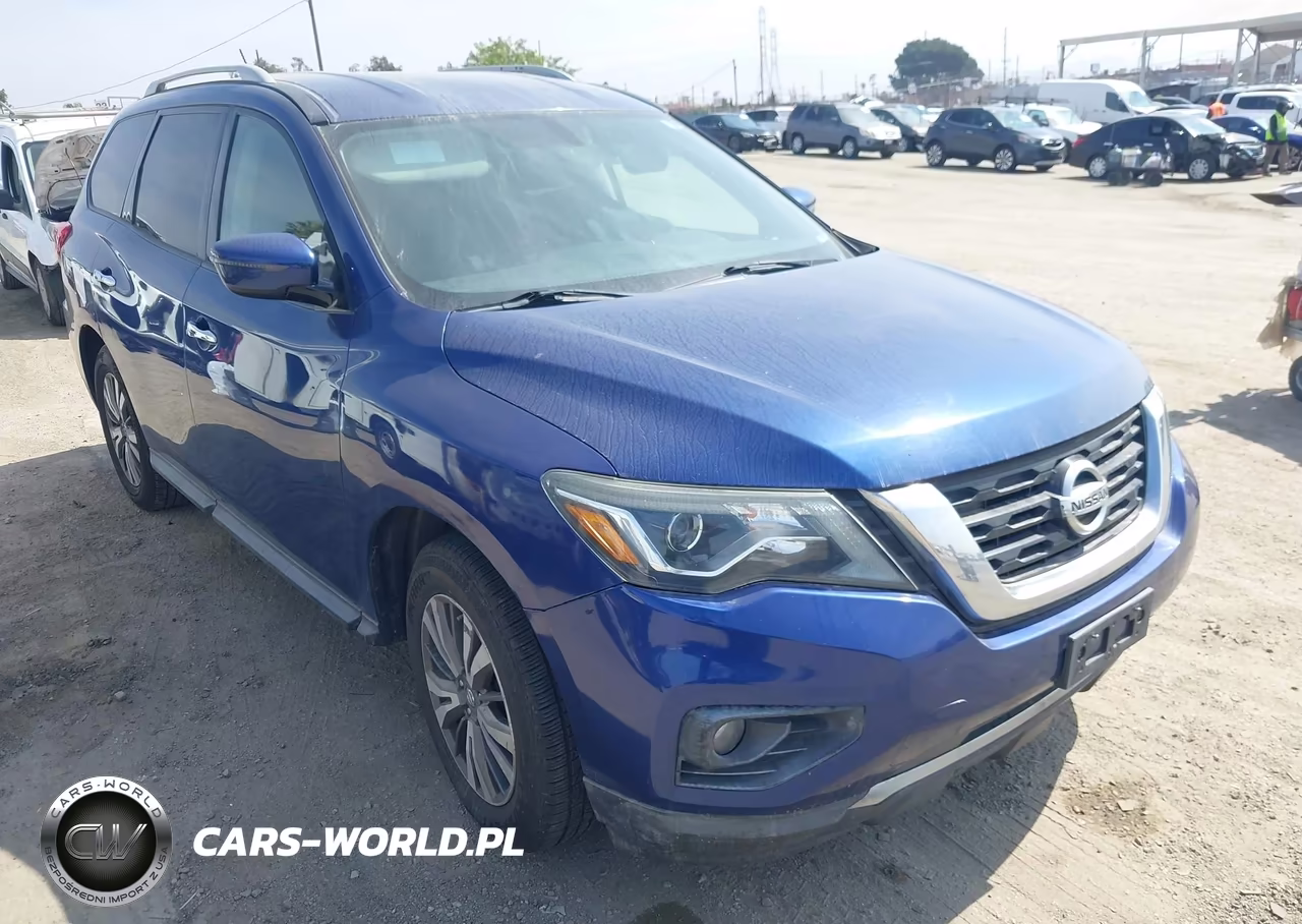 2018 Nissan Pathfinder Sv