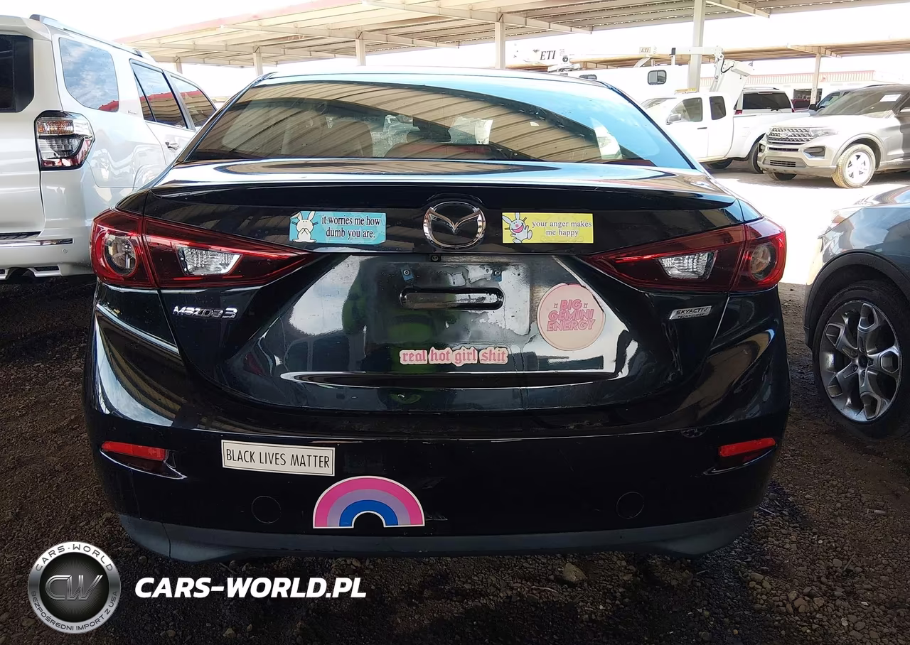 2018 Mazda Mazda3 Touring VIN:3MZBN1V39JM253185 - 16
