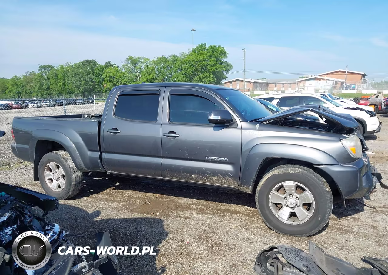2013 Toyota Tacoma Base V6 VIN:5TFMU4FN9DX018641 - 13