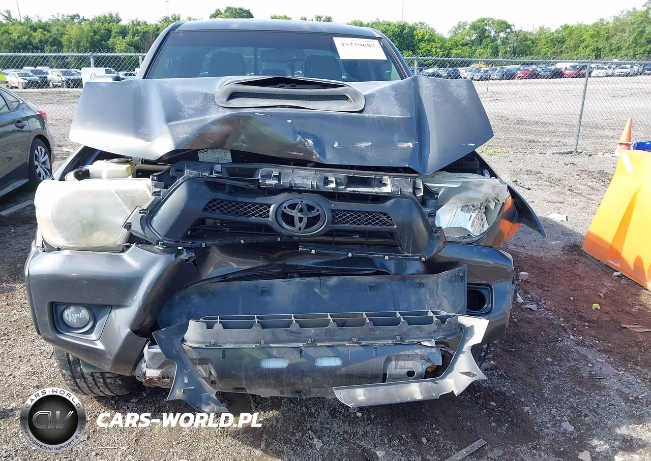 2013 Toyota Tacoma Base V6 VIN:5TFMU4FN9DX018641 - 6