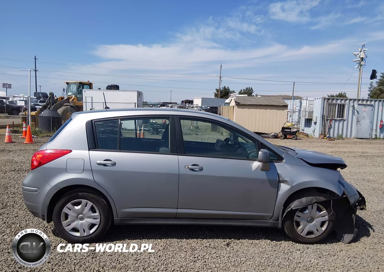 2010 Nissan Versa 1.8S VIN:3N1BC1CP2AL396079 - 13