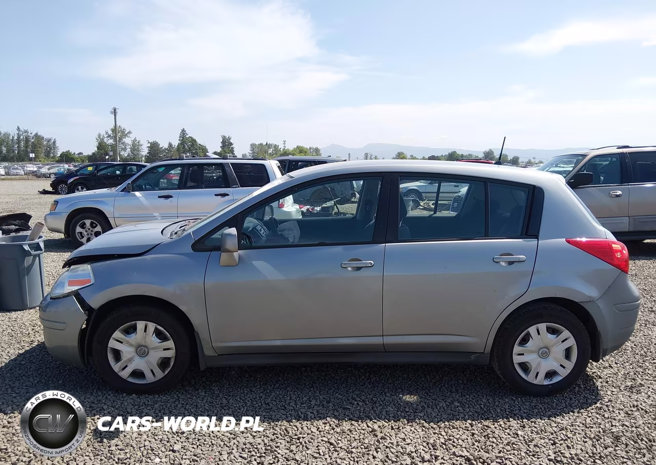 2010 Nissan Versa 1.8S VIN:3N1BC1CP2AL396079 - 14