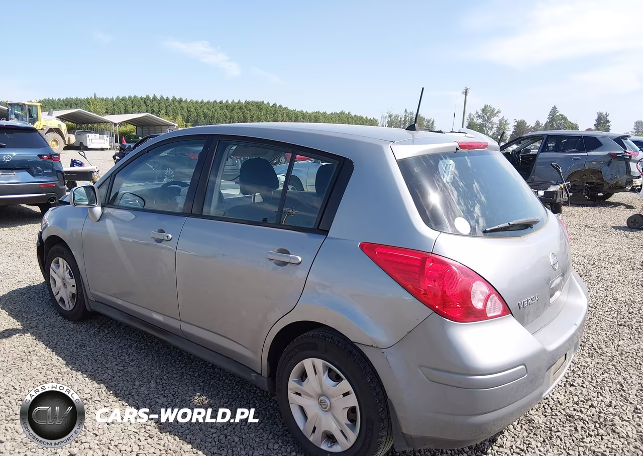 2010 Nissan Versa 1.8S VIN:3N1BC1CP2AL396079 - 3