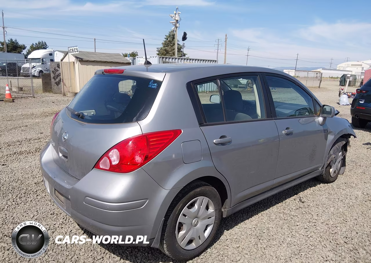 2010 Nissan Versa 1.8S VIN:3N1BC1CP2AL396079 - 4