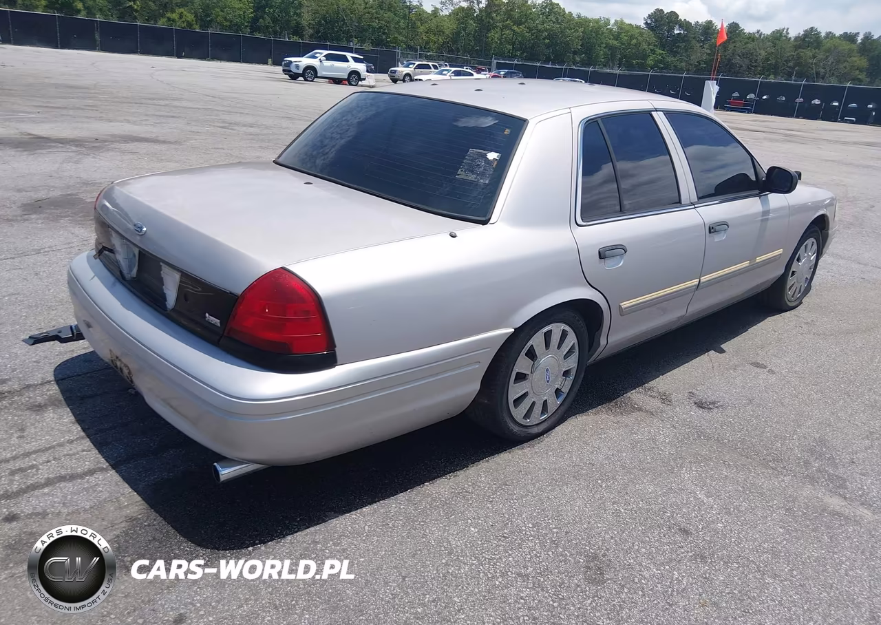 2011 Ford Crown Victoria Police Interceptor VIN:2FABP7BV3BX149468 - 4