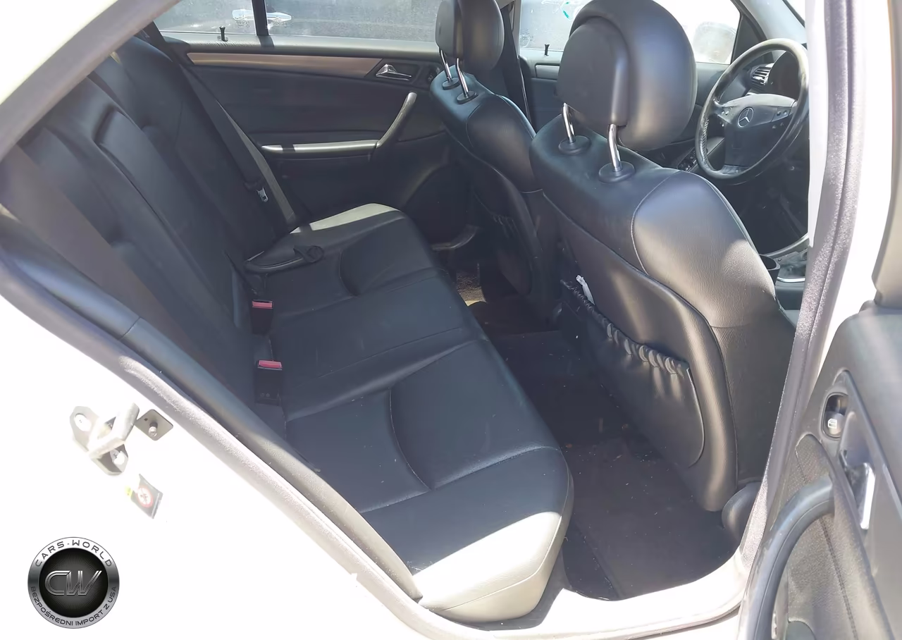 2004 Mercedes-Benz C 230 Kompressor Sport-Sport VIN:WDBRF40J24F530056 - 8