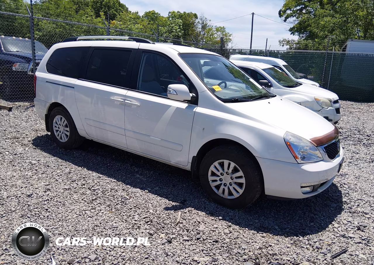 2014 Kia Sedona Lx